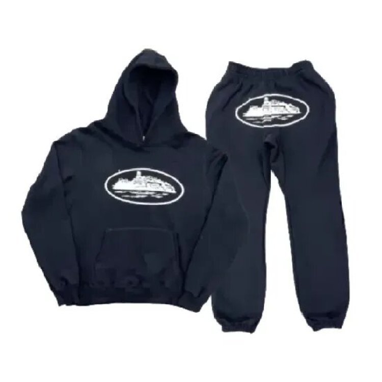 Corteiz Tracksuit: The Perfect Fusion of Style, Comfort, and Functionality