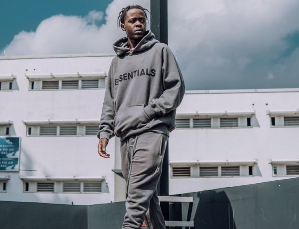 Why Essential Hoodie and Hellstar Hoodie Continue Leading Seasonal Trends