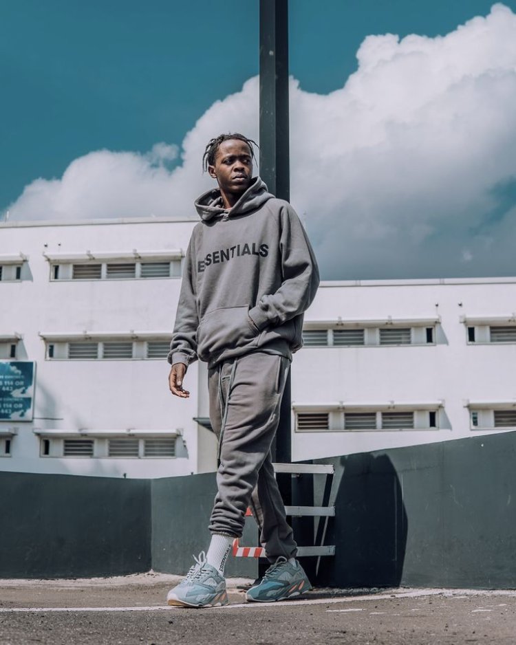 Why Essential Hoodie and Hellstar Hoodie Continue Leading Seasonal Trends