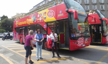 Why a Hop On Hop Off Bus Naples Ticket Is the Best Way to See the City