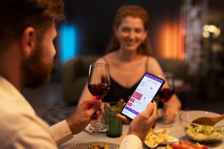 40 Romantic Date Night Ideas to Surprise Your Partner
