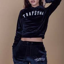 Outfit Hoodie & Lifestyle Clothing for a Bold Statement